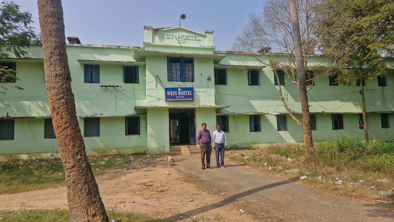 Hostel Image